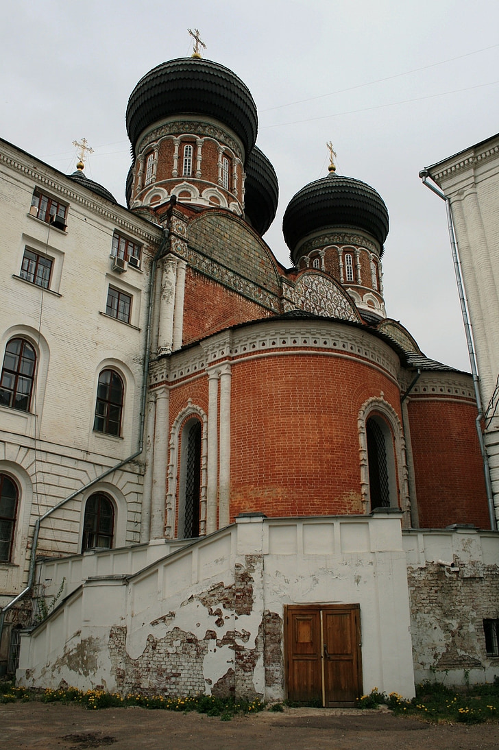 Catedral, Iglesia, rojo, ladrillo, histórico, cúpulas de negro, Windows