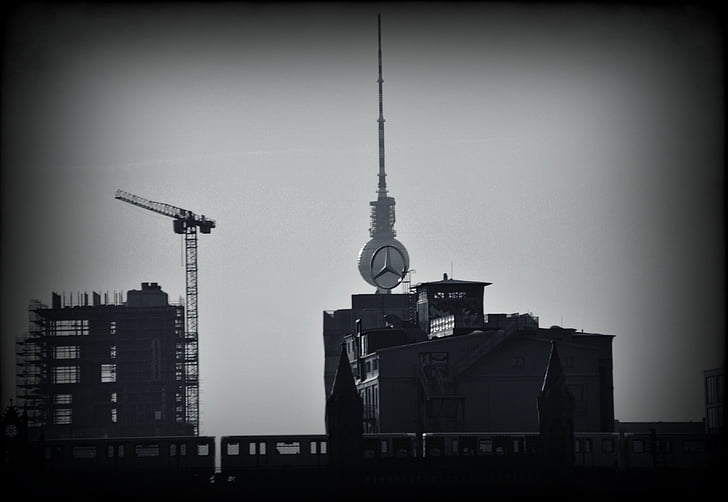 Berlin, TV-torony, tőke, fekete-fehér, az oldalon, Mercedes, város