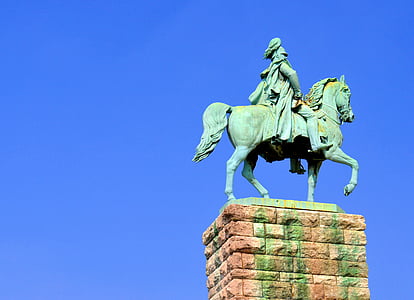 statue, equestrian statue, monument, horse, sculpture, reiter, places of interest