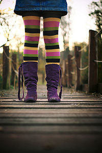 kojos, mergaitė, sijonas, kojinės, batai, spalva, mados
