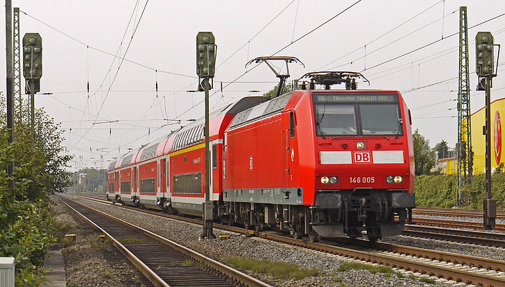 treno regionale, doppio-mazzetto automobili, locomotiva elettrica, BR 146, br146, prima serie, Haard treno