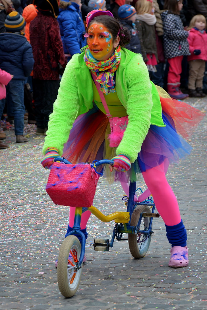 femme, Relooker, Carnaval, peinture de visage, gens, clown, vélo