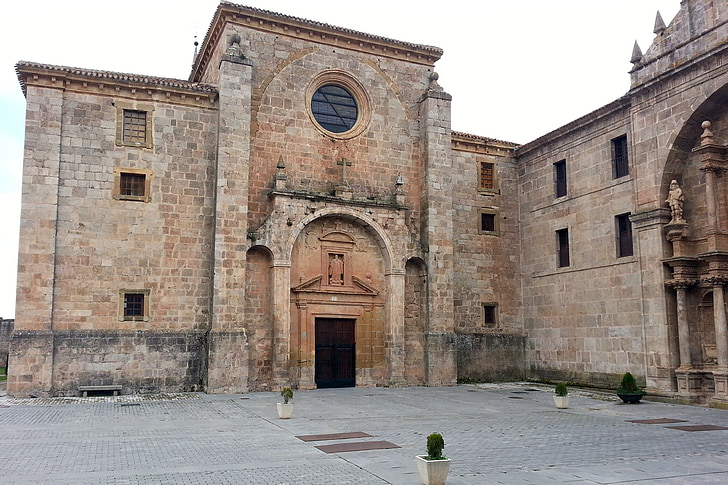 San Millán de Cogolla es, la rioja, Spanien, Kirche, Kloster, Sprache, Spanisch