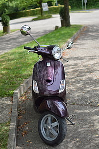 Vespa, a rulli, veicolo, motore scooter, moto, in auto, ciclomotore
