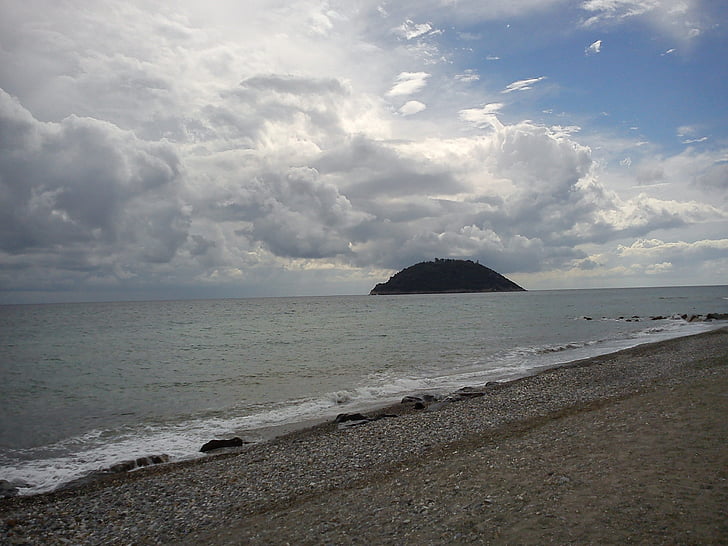 Ostrov, Gallinara, more, oblaky, Beach, Príroda, atmosféra