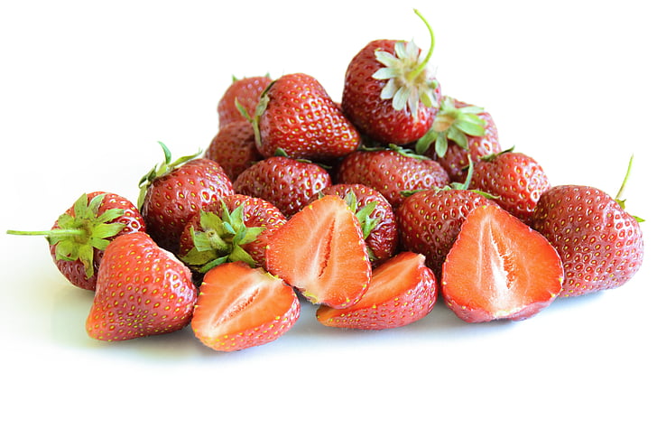 fraises fraîches et juteuses, fraise, isolé, fraises, maigre, rouge, fruits