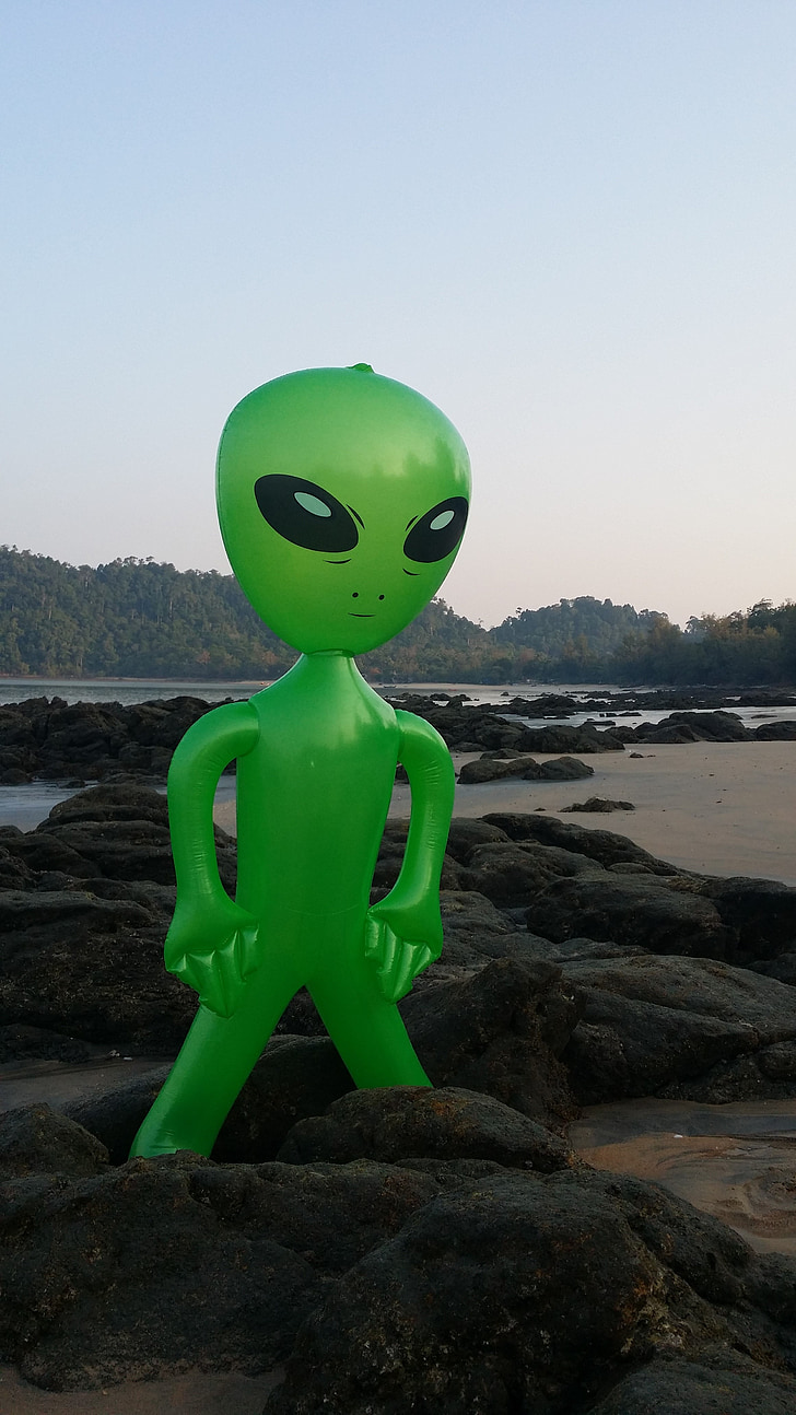 alien, alie, mars male, figure, inflatable, sea, stones