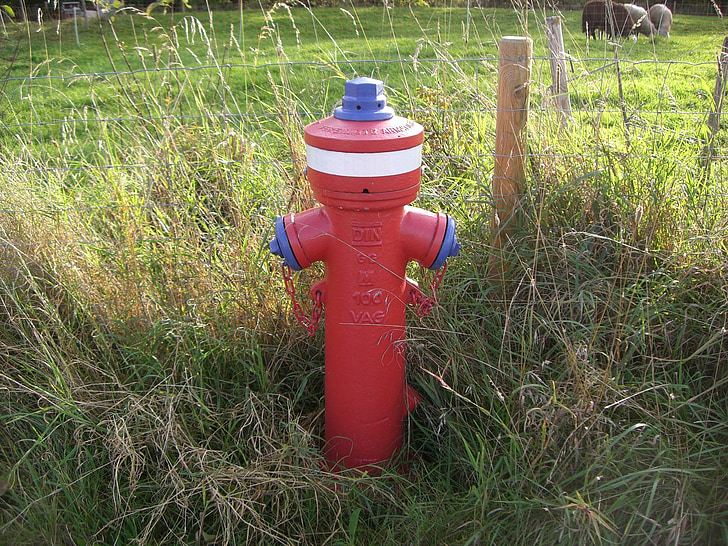 Hydrant, Feuer, rot, Wasserversorgung zur Brandbekämpfung, Ventil