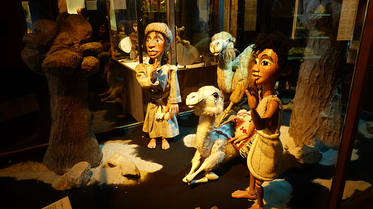 Augsburg, poupées, Théâtre de marionnettes, Augsburger puppenkiste, mourir de la lumière, cultures, religion