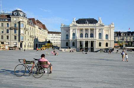 Ciuricho operos teatras, sechseläutenplatz, Ciurichas, Šveicarija, pastato išorė, Architektūra, turistų lankomi miestai