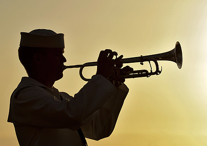 trompetist, Sailor, militære, marinen, Bugler, solnedgang, seremoni