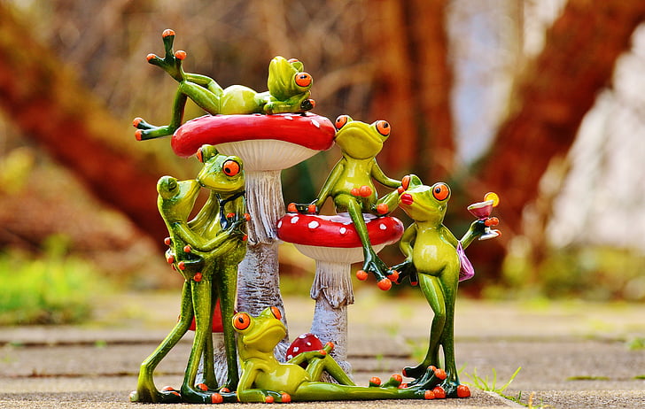 frogs, mushrooms, figures, group, funny, cute, animals