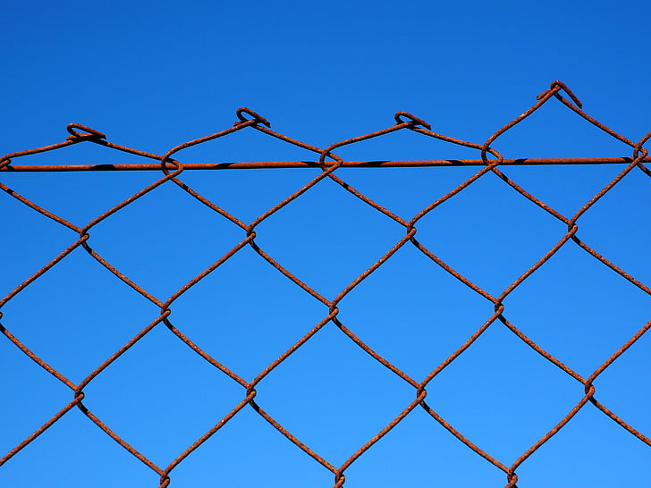 trådnet, wire mesh hegn, hegnet, Diagonal wire mesh hegn, rusten, rustent, metal