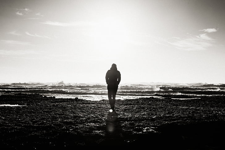 Silhoutte, persona, caminando, orilla del mar, durante el día, nube, Océano