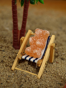 deck chair, gummibärchen, sand, relax