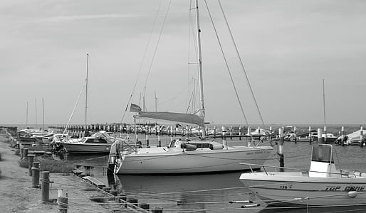 hitam dan putih, perahu, Porto, laut