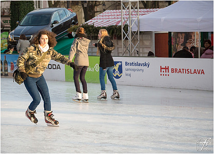 Eislaufen, Schlittschuh laufen, Skaten, Eiskunstlauf, Wintersport, Menschen, Winter