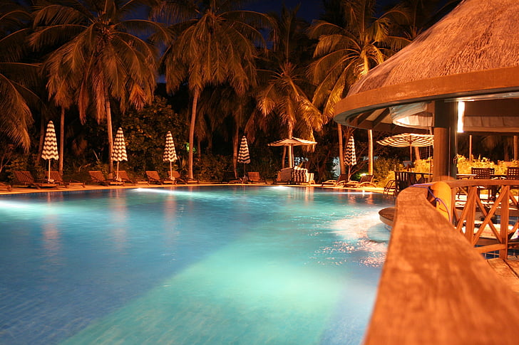 piscina, vista nocturna, Maldives