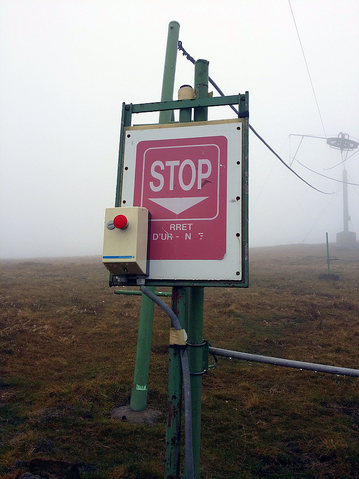 button, stop, fog, ski station, sign