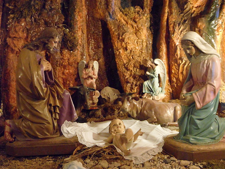 Detská postieľka, Vianočný čas, Mallorca, Advent, betlehem, Vianoce, Jozef
