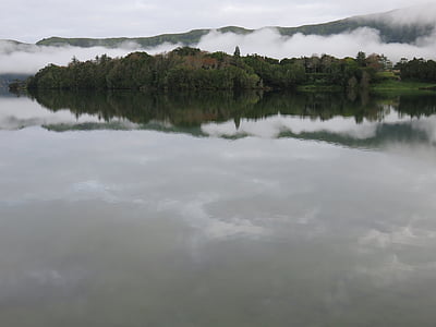 озеро, Кратер, отражение, облака, серый, вулканическое озеро, Вулканический кратер