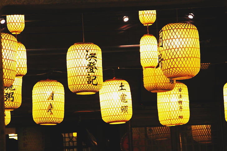 lantaarn, geel licht, oudheid, bamboe