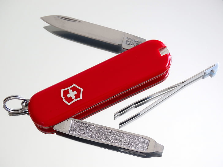 Διάμετρος σάκου, μαχαίρι, τσιμπιδάκι, Ελβετικό σταυρό, κόκκινο, κομμένα