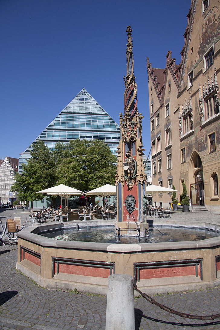 Ulm, városháza, élni is, könyvtár, város, régi és modern, a Duna City