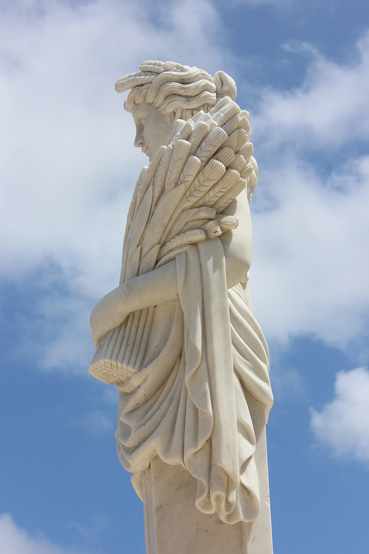 Статуята, женски статуята, небе