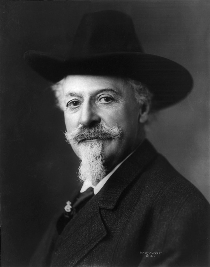 Buffalo bill, człowiek, 1911, William f cody, portret, czarno-białe, kozia bródka