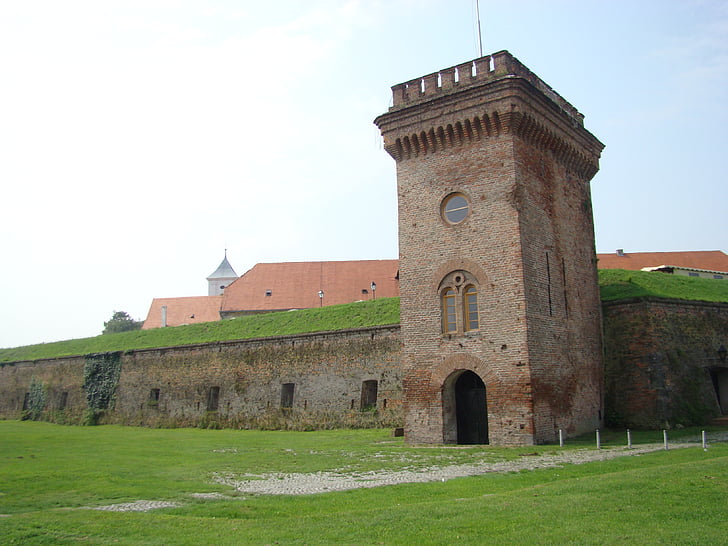 Osijek, Croatia, pháo đài, tháp, phố cổ