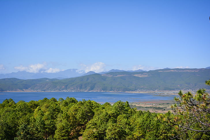 Голубое небо, белое облако, Гора, пейзаж, в провинции Юньнань, воды, дерево