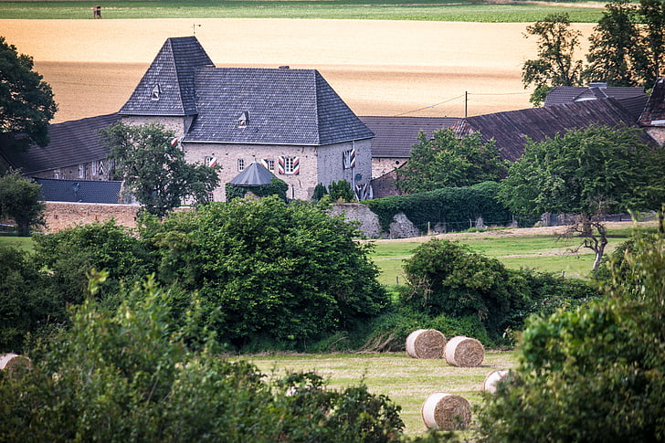 castle, reiterhof, fields, burg holzheim, lowland castle, hay bales, straw bales