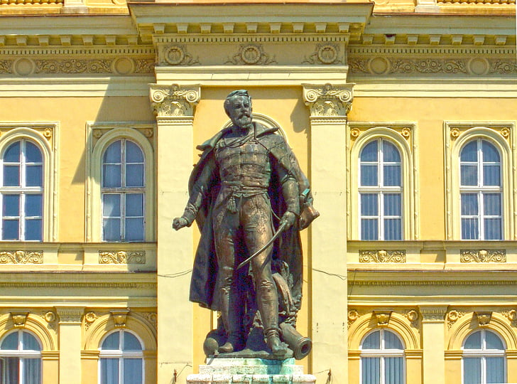 slovakia, travel, in europe, excursion, small town, coach, statue
