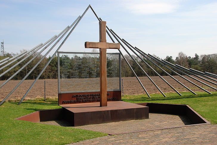 Monumento, segunda guerra mundial, Fusillade, Woeste hoeve, Países Baixos, comemorar, Cruz