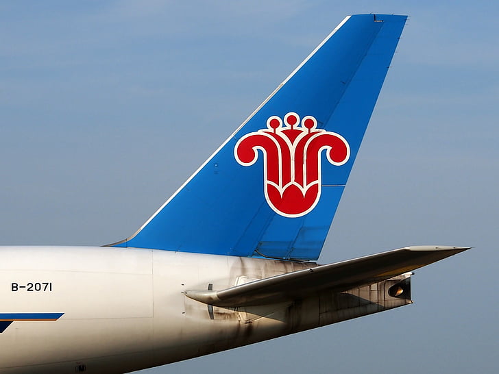 China southern airlines, Boeing 777, fin, flygplan, flygplan, taxning, flygplats