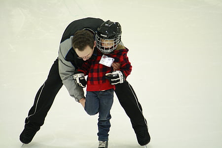 Lær å skate, skøyter, leksjoner, skøyte, barn, skøytebane, isen