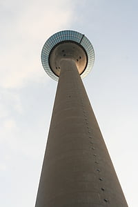 Düsseldorf, Wieża telewizyjna, punkt orientacyjny