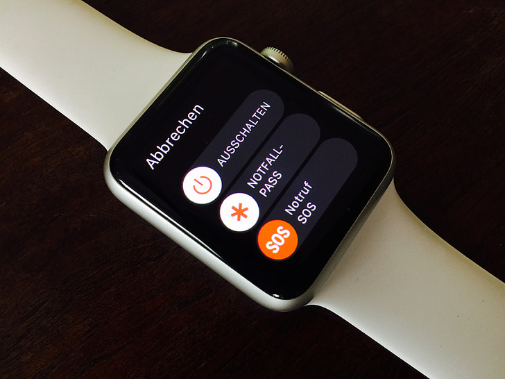 How much is a Series 5 Apple Watch UK?