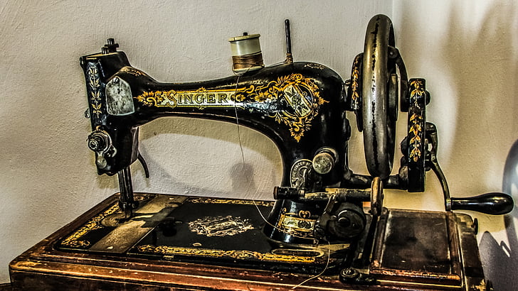 sewing machine, old, antique, retro, vintage, black, manual