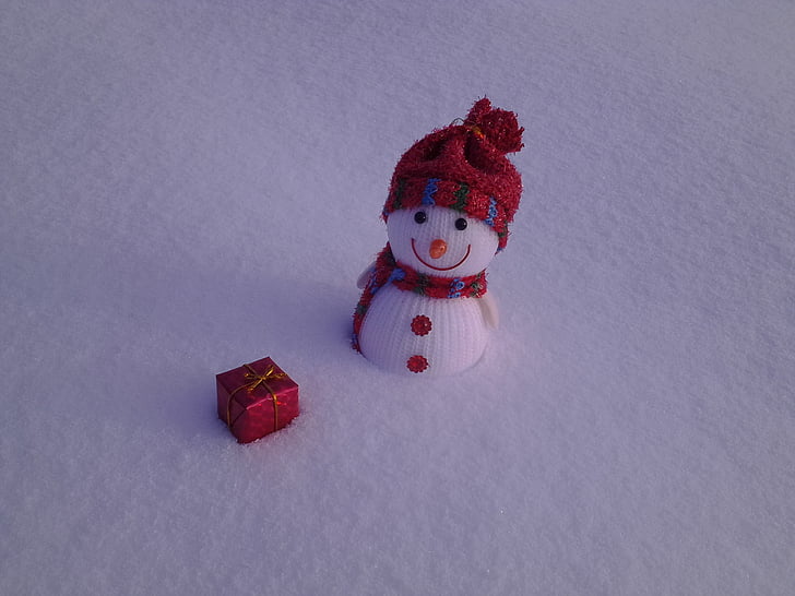 sniegavīrs, dāvana, sarkanajā lodziņā sniega, rotaļlieta, balta, ziemas, brīvdiena