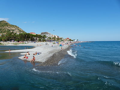 Ventimiglia, kūrorts, atpūtas kūrortu, peldēšana, brīvdiena, jūra, pludmale