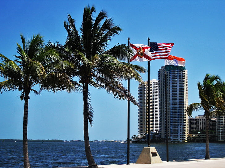Miami, Florida, bandeiras, arquitetura, céu, arranha-céu, Bandeira da Flórida