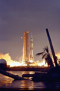 Запуск Аполлона 14, ночь, укомплектоватьнный личным составом полет, Луна, Старт, астронавт, Разведка