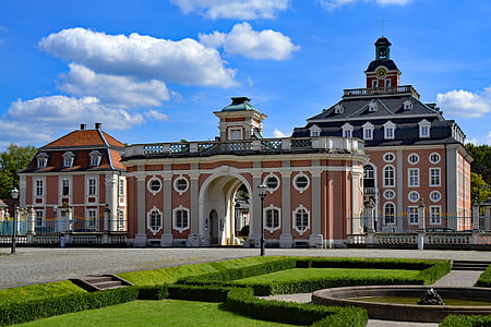 Брухзаль, Баден-Вюртемберг, Германия, Замок, барокко, интересные места, Архитектура