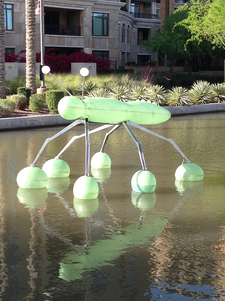 bug de l’eau, gros bug de l’eau, l’eau bug art, moderne, art moderne, Fontaine, vert