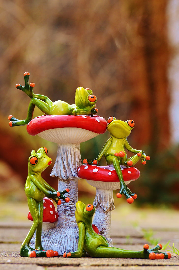 frogs, mushrooms, figures, funny, cute, animals, sweet