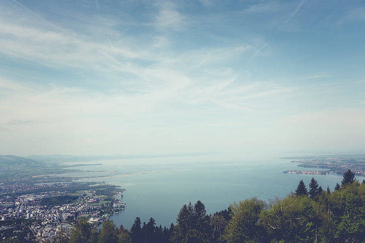 Konstanz Gölü, sözü, dağlar, Bavyera, ağaçlar, uzak görünümü, Almanya