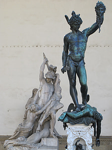 Loggia dei lanzit, hősök, Medusa's head, szobor