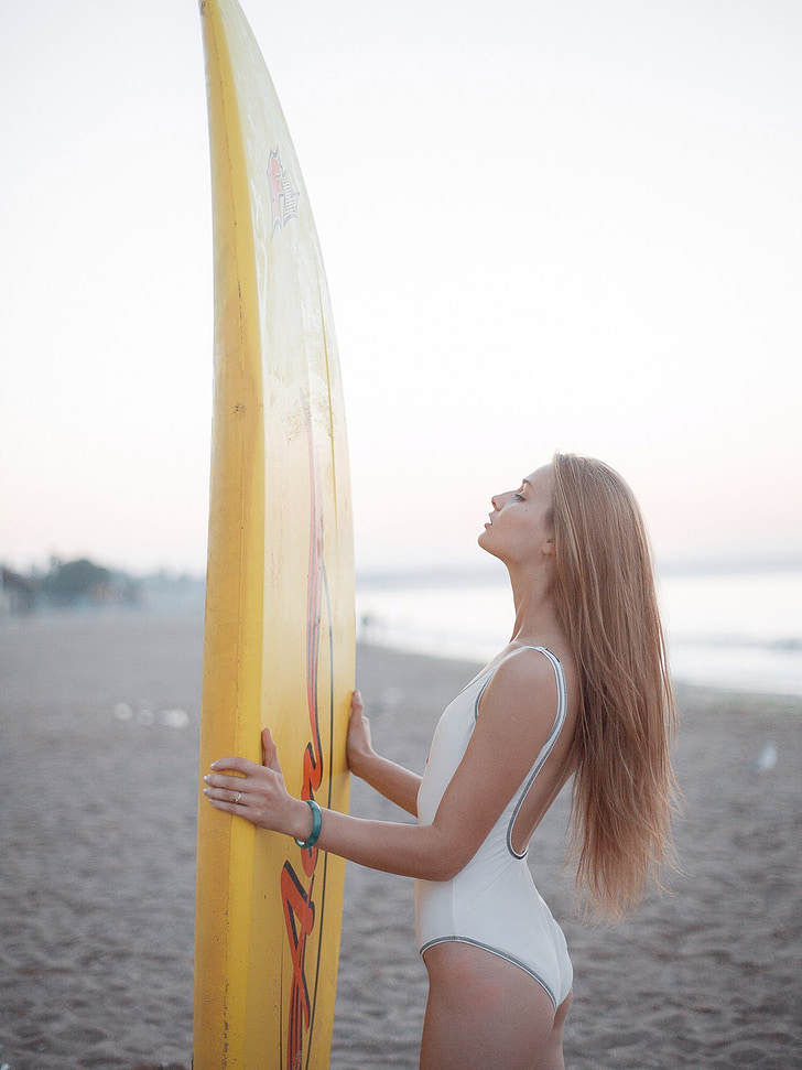 Flicka, surfing, styrelsen, havet, stranden, semester, Ungdom